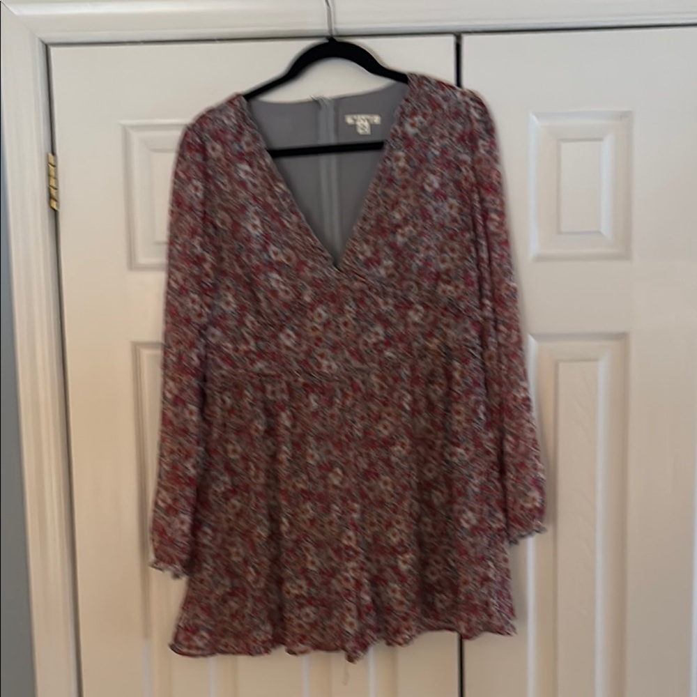 Elegant Floral V-Neck Dress